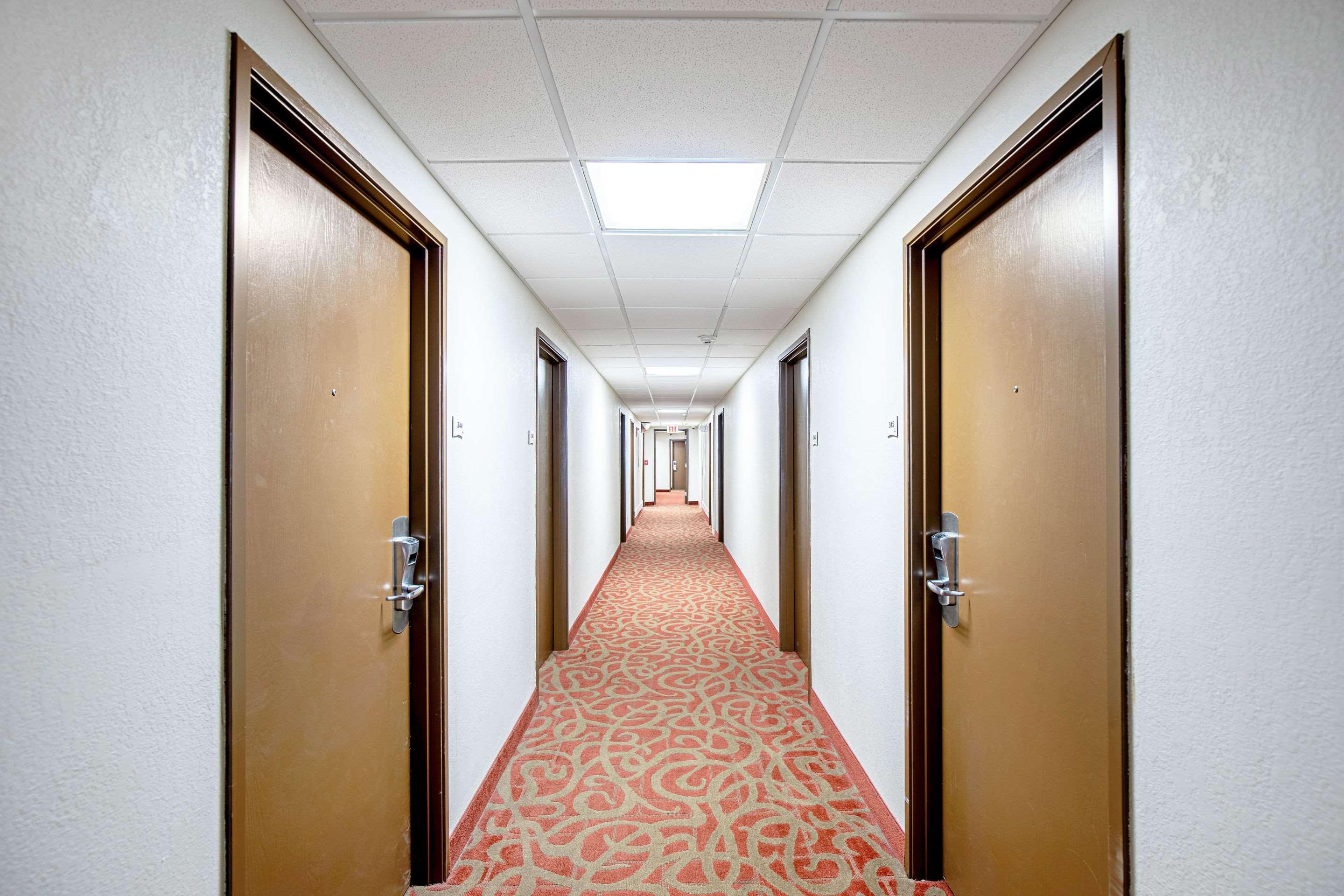 Quality Inn & Suites Милуоки Экстерьер фото
