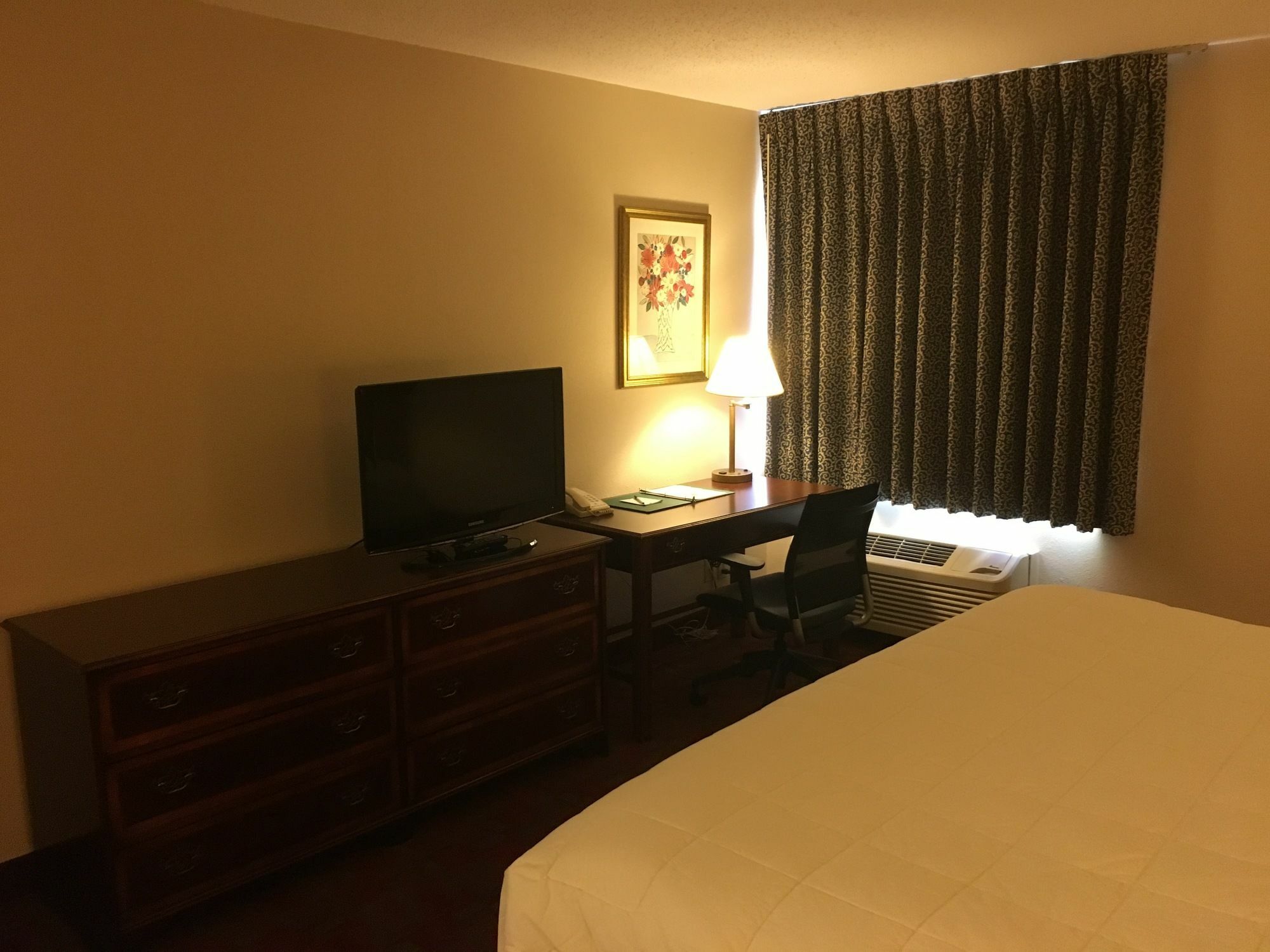 Quality Inn & Suites Милуоки Экстерьер фото